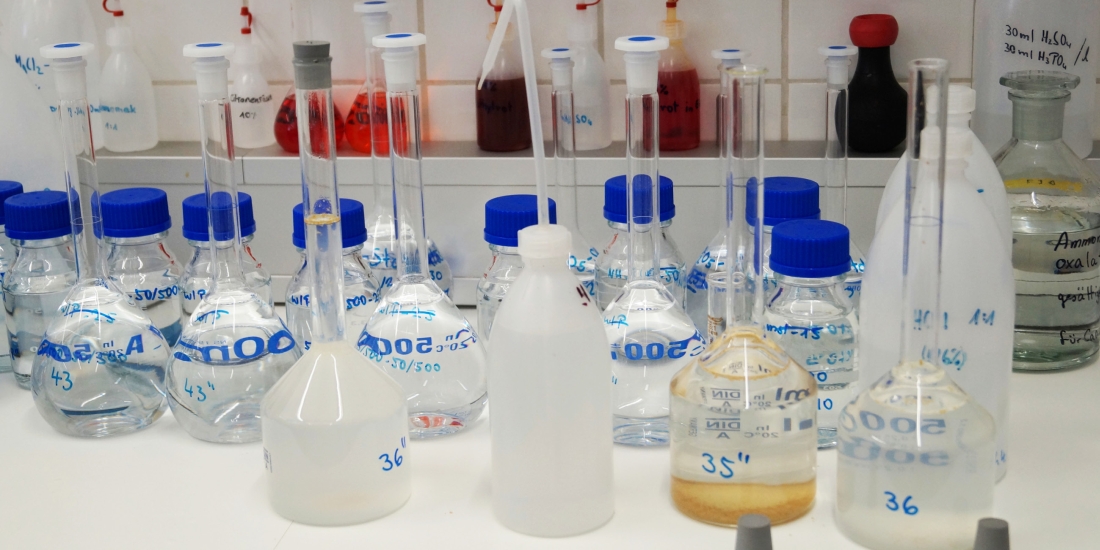 Düngemitteluntersuchung (Foto: Jörg Jenrich/LTZ)