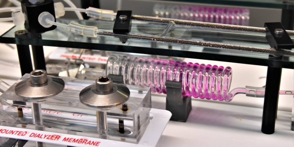Photometrische Bestimmung von Nitrat als Diazofarbstoff mittels CFA. Photometrische Bestimmung von Nitrat als Diazofarbstoff mittels CFA.